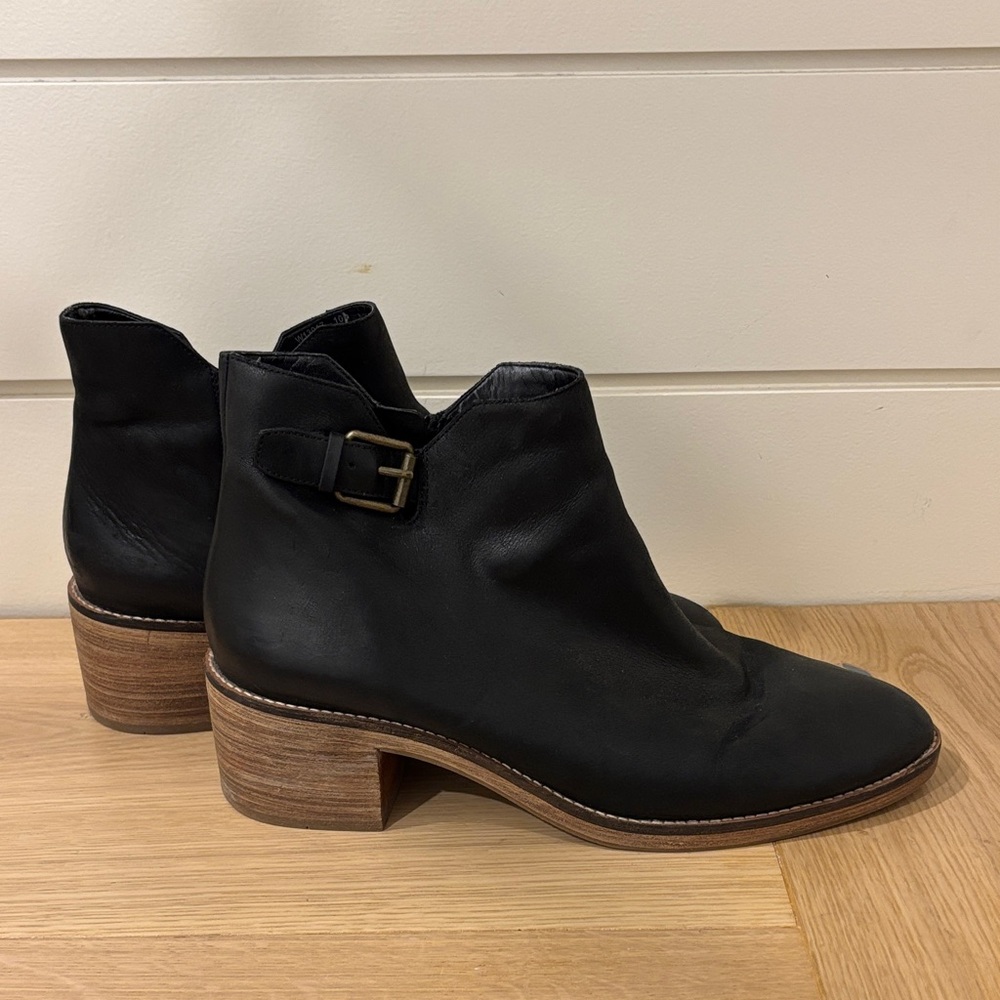 Cole Haan Harrington Grand Buckle Ankle Boot, black leather, 10
